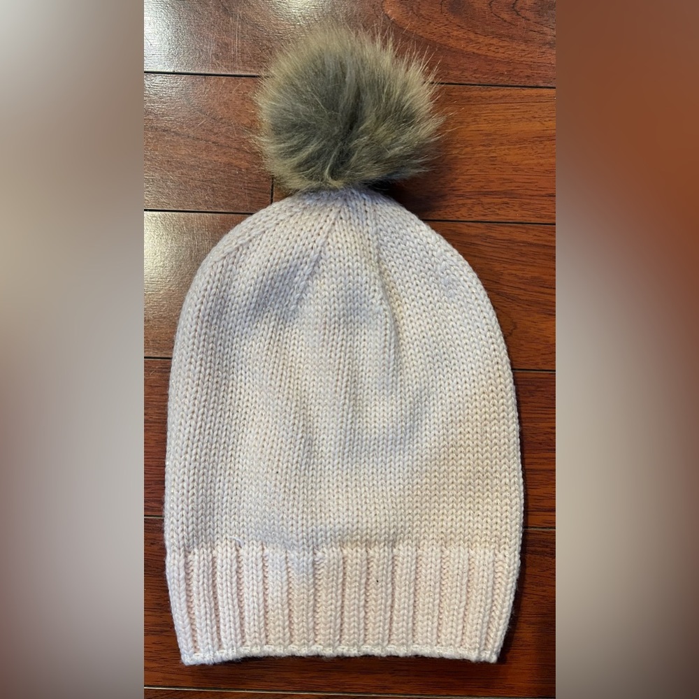 Serra OS pink winter hat